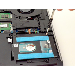 Замена жесткого диска Alienware 17 R4 (HDD)